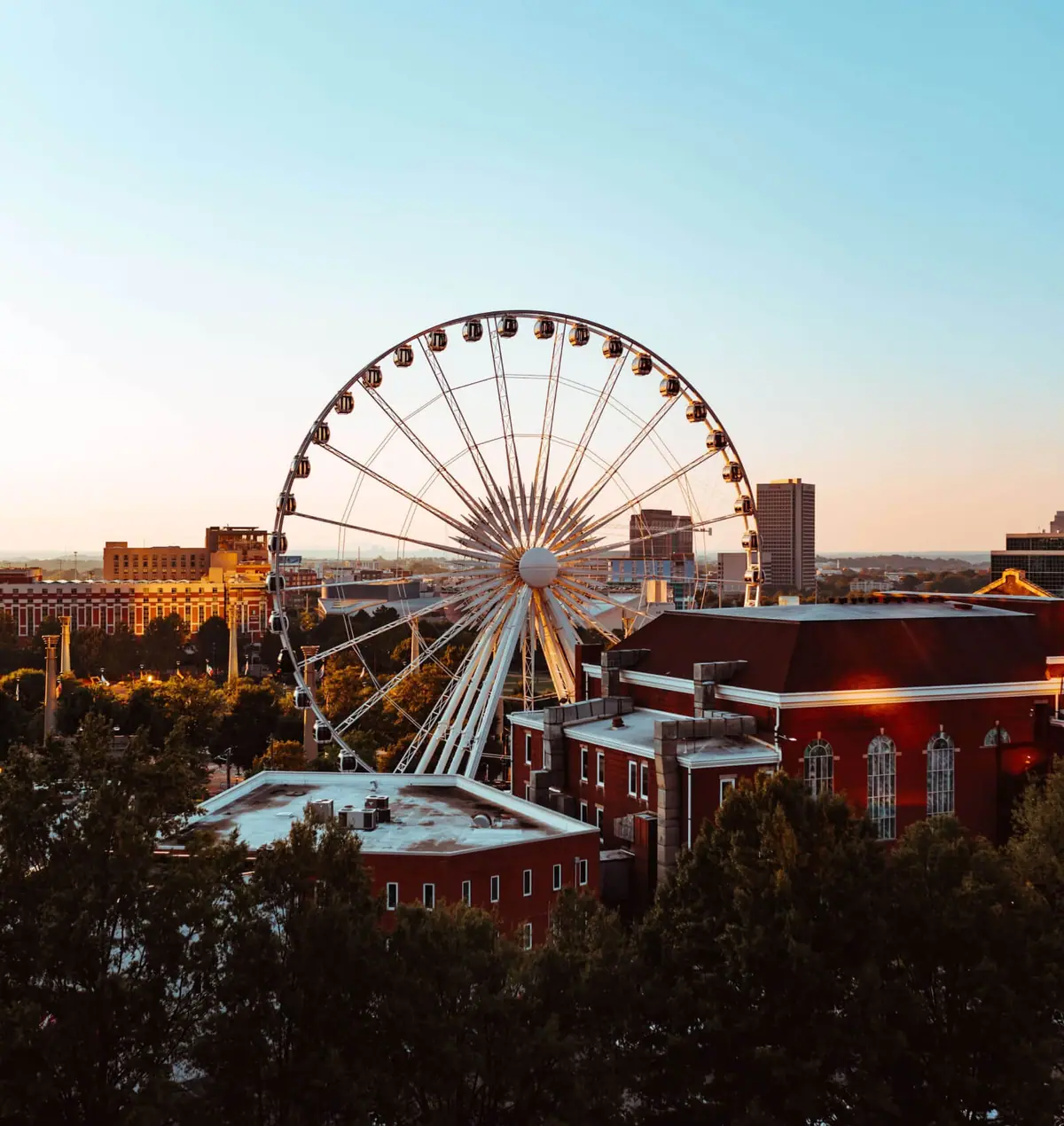 Ferris Wheel at Sunset in Atlanta city by Photo by Kyle Sudu on Unsplash